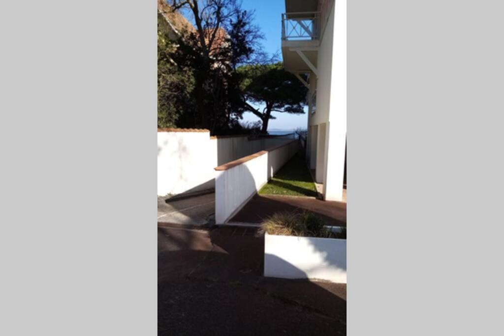 Appart Sur La Plage Pied Dans L Eau Avec Terrasse Jardin Vue Sur Le Bassin Depuis La Terrasse , Parking 아르카숑 외부 사진